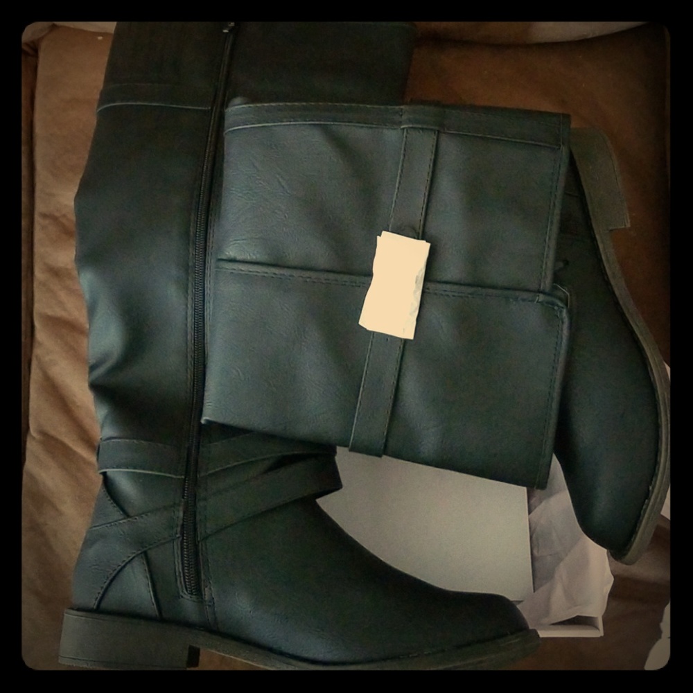 Black Boots